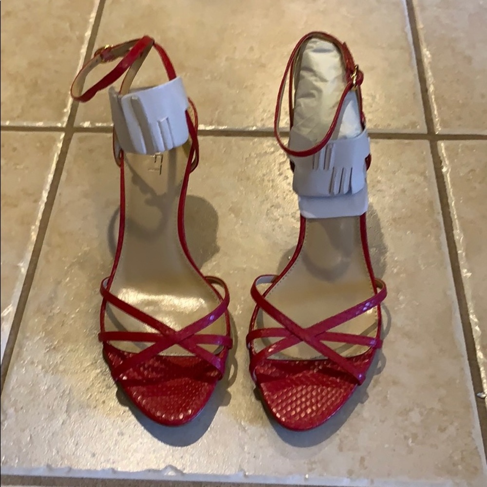 Pink leather sandals